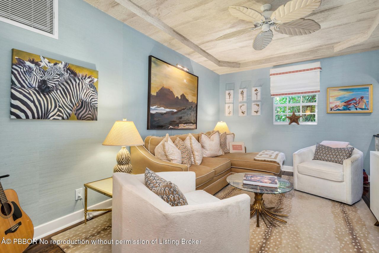 3213 Vincent Road, West Palm Beach, FL 33405 Photo