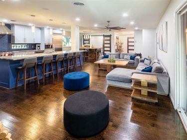 10872 Caprock Circle, Dallas, TX 75218