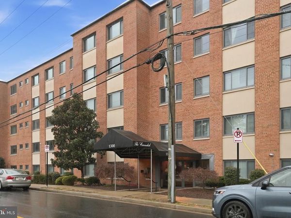1300 S ARLINGTON RIDGE ROAD, Unit 204, ARLINGTON, VA 22202
