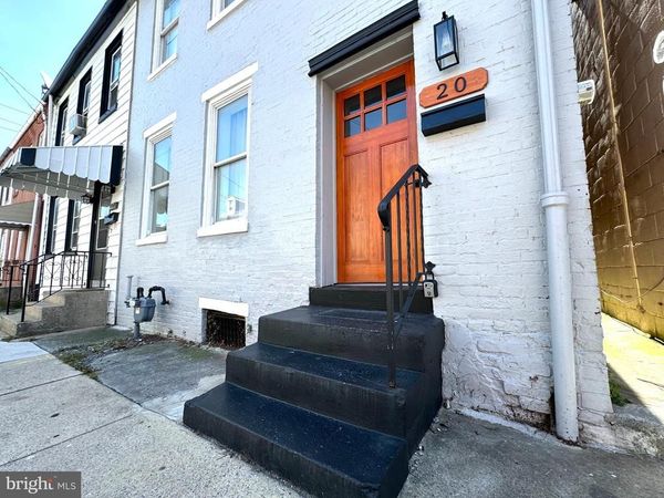 20 E FREDERICK STREET, LANCASTER, PA 17602