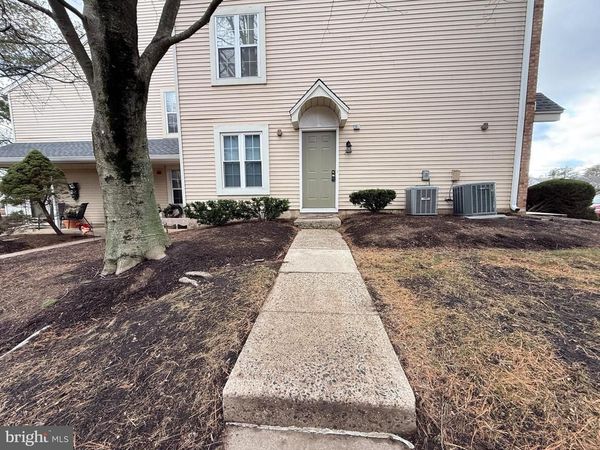 301 SOCIETY PLACE, NEWTOWN, PA 18940