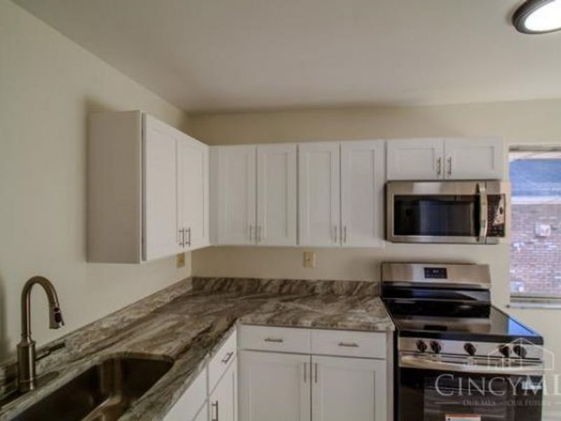 6024 Ridgeacres Drive, Golf Manor, OH 45237 Photo 5