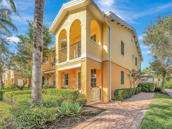 29072 Alessandria Cir, Unit 29072, Bonita Springs, FL 34135