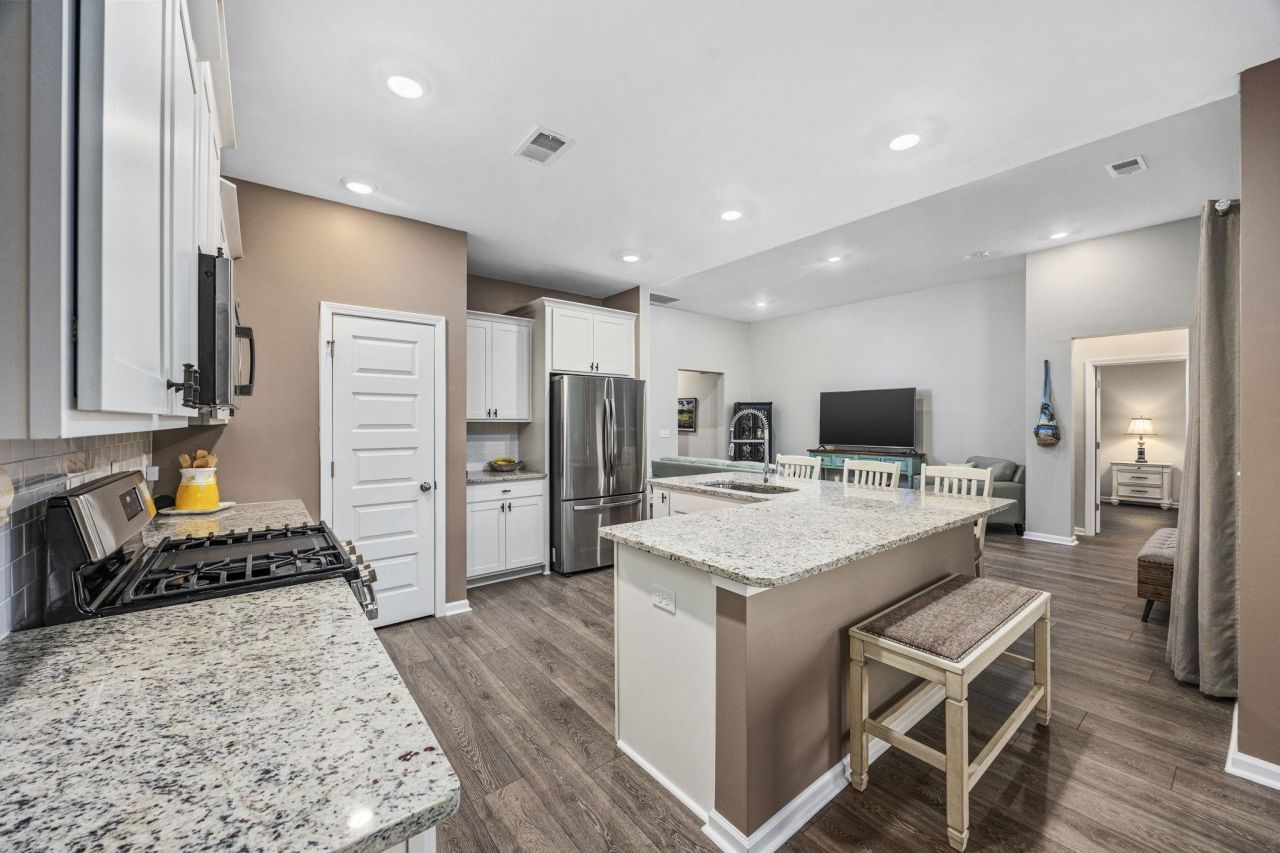 5635 Whitebark Dr. Photo 14