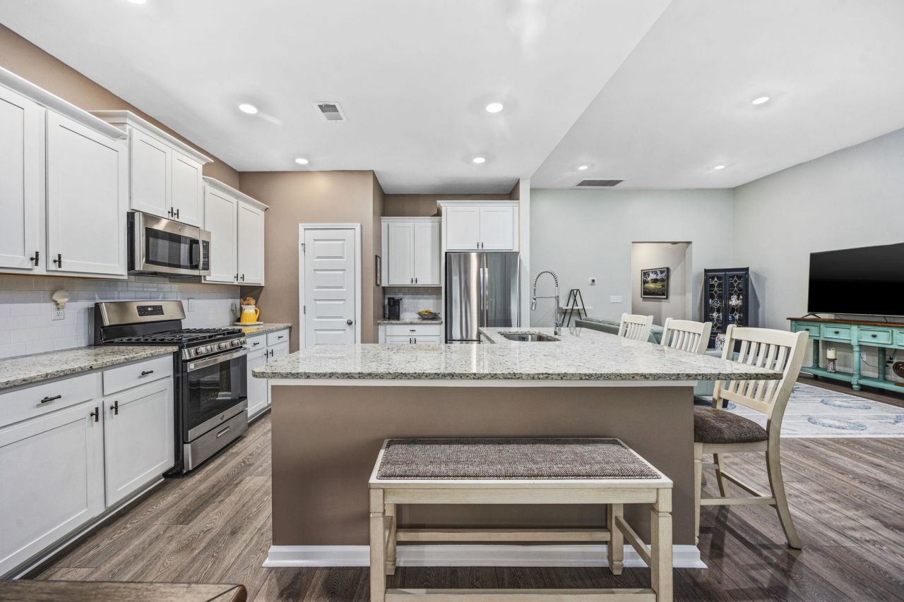 5635 Whitebark Dr. Photo 15