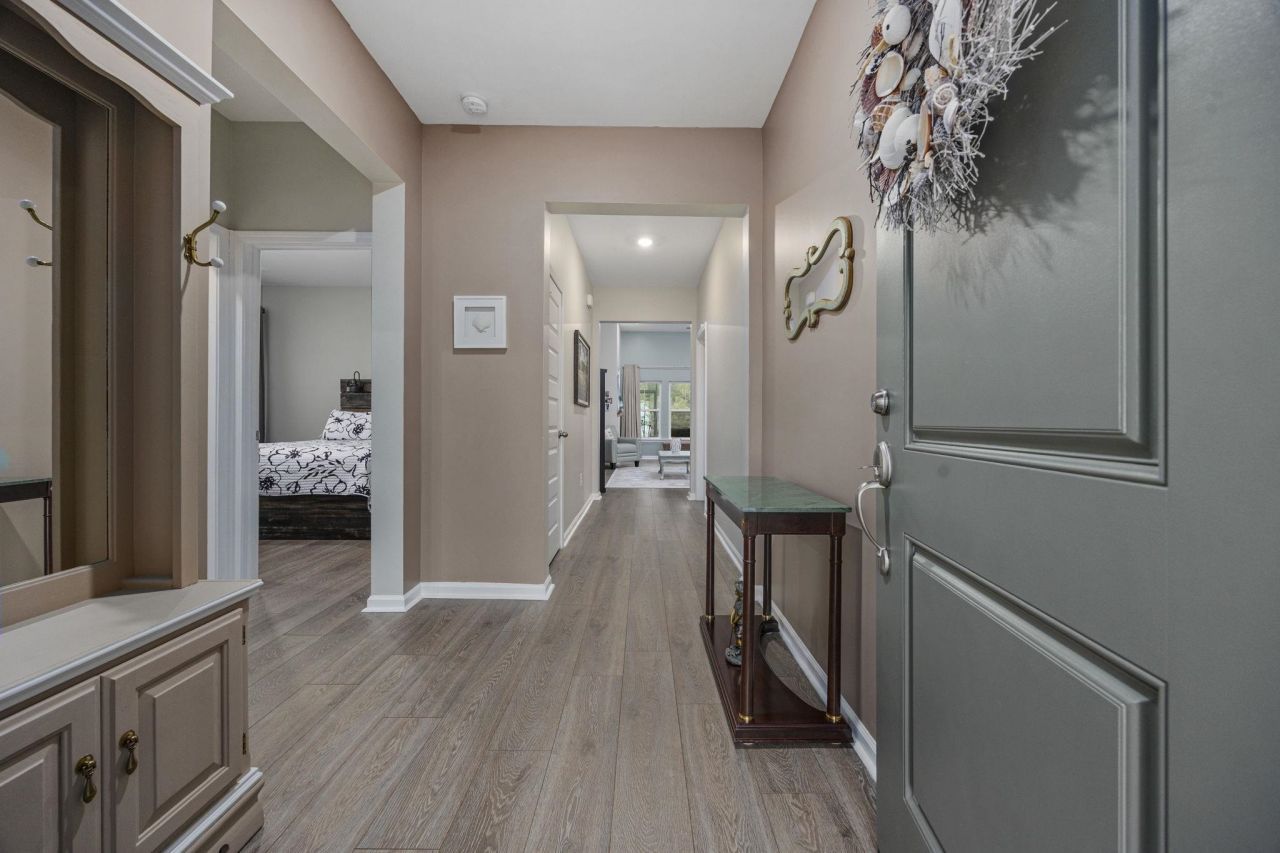 5635 Whitebark Dr. Photo 6