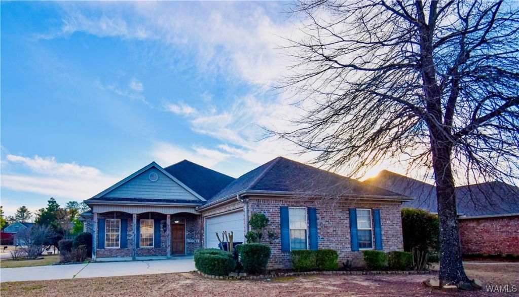 813 Greenbriar Drive, Northport, AL 35473 Main Photo