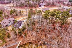 925 Salisbury Court photo 4