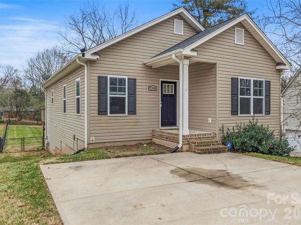 290 Tipperary Lane, Winston Salem, NC 27104