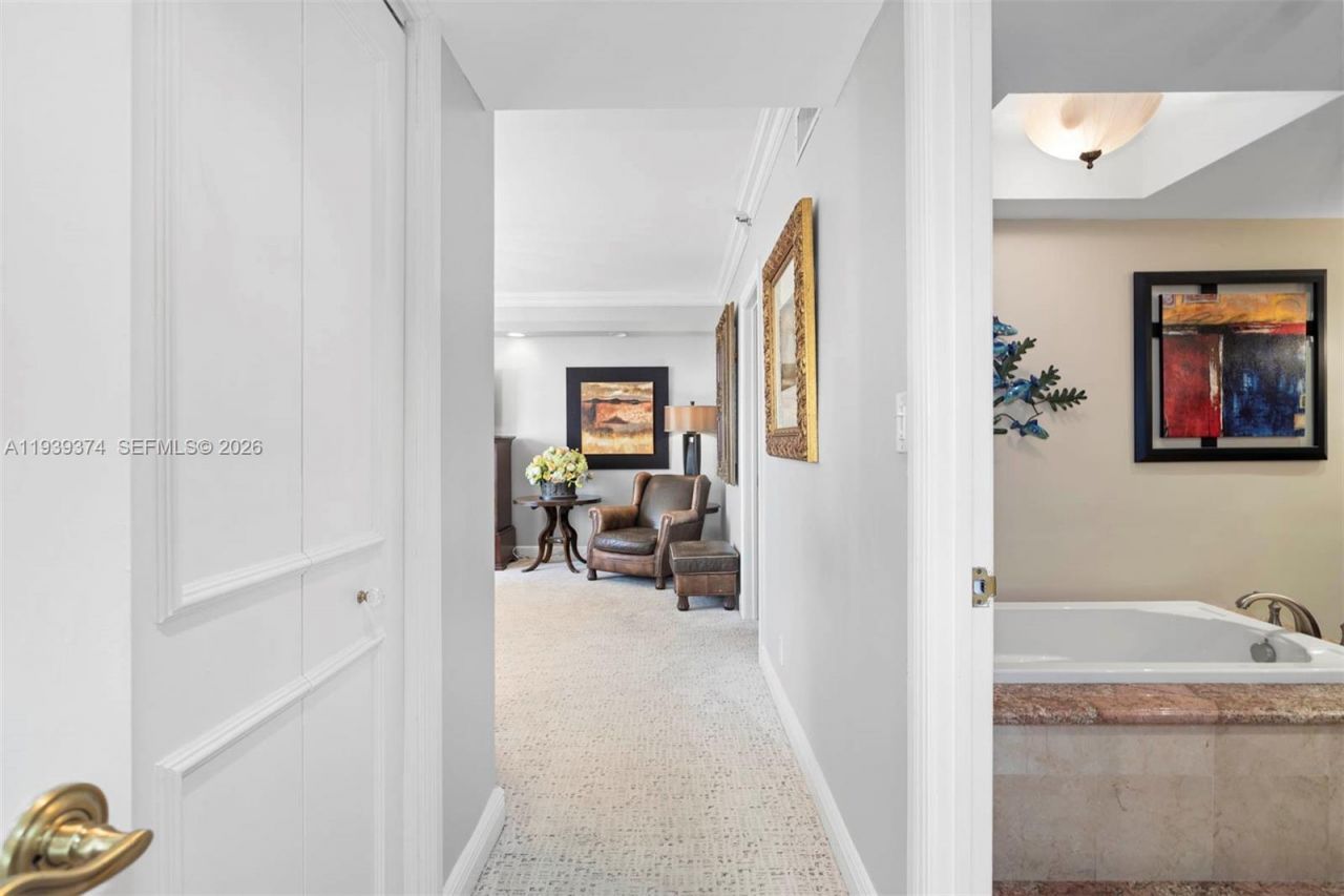 19667 Turnberry Way, Unit 19-K, Aventura, FL 33180 Photo