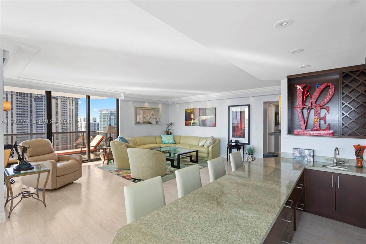 19667 Turnberry Way, Unit 19-K, Aventura, FL 33180 Photo