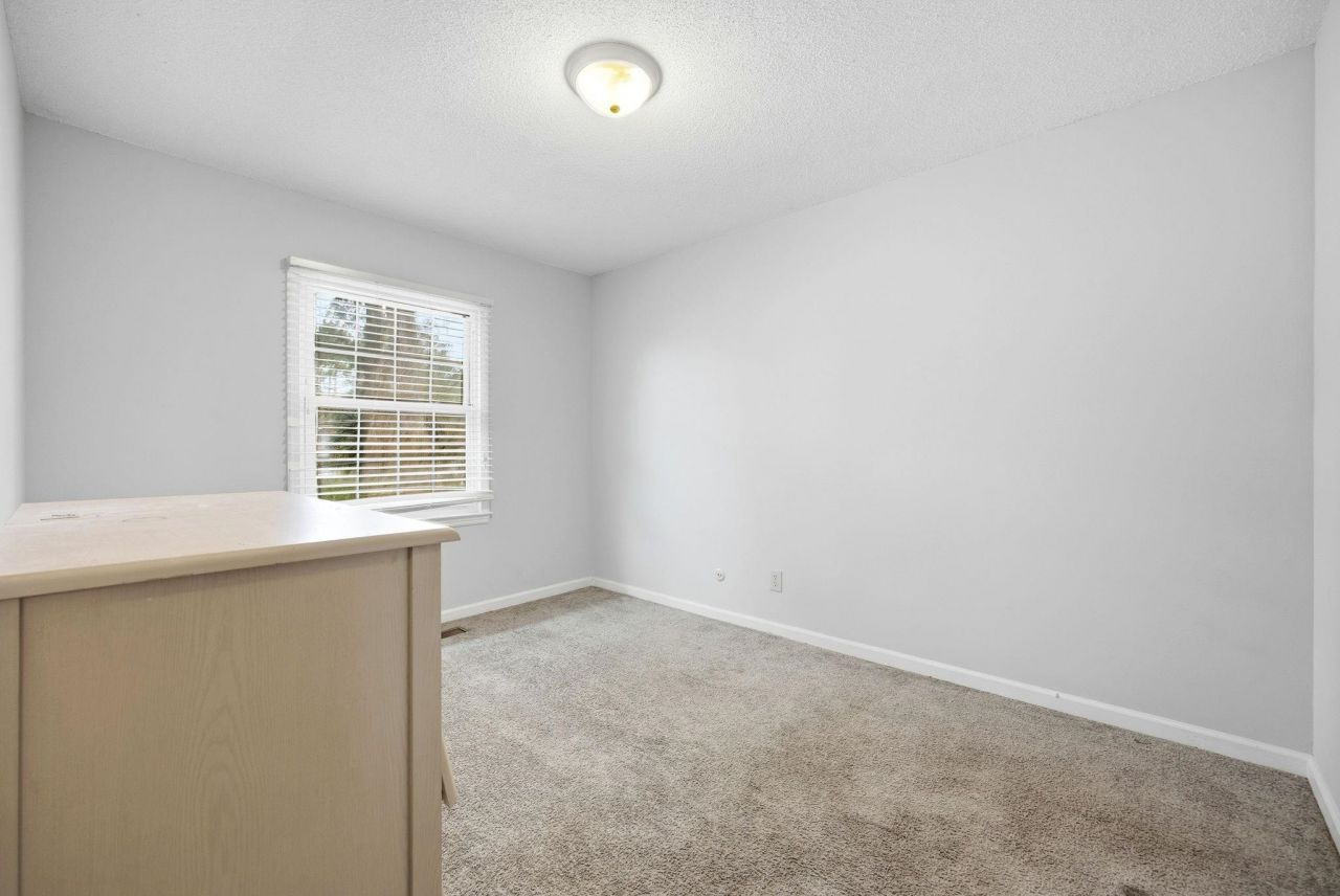 4505 N Kings Hwy. Photo 21