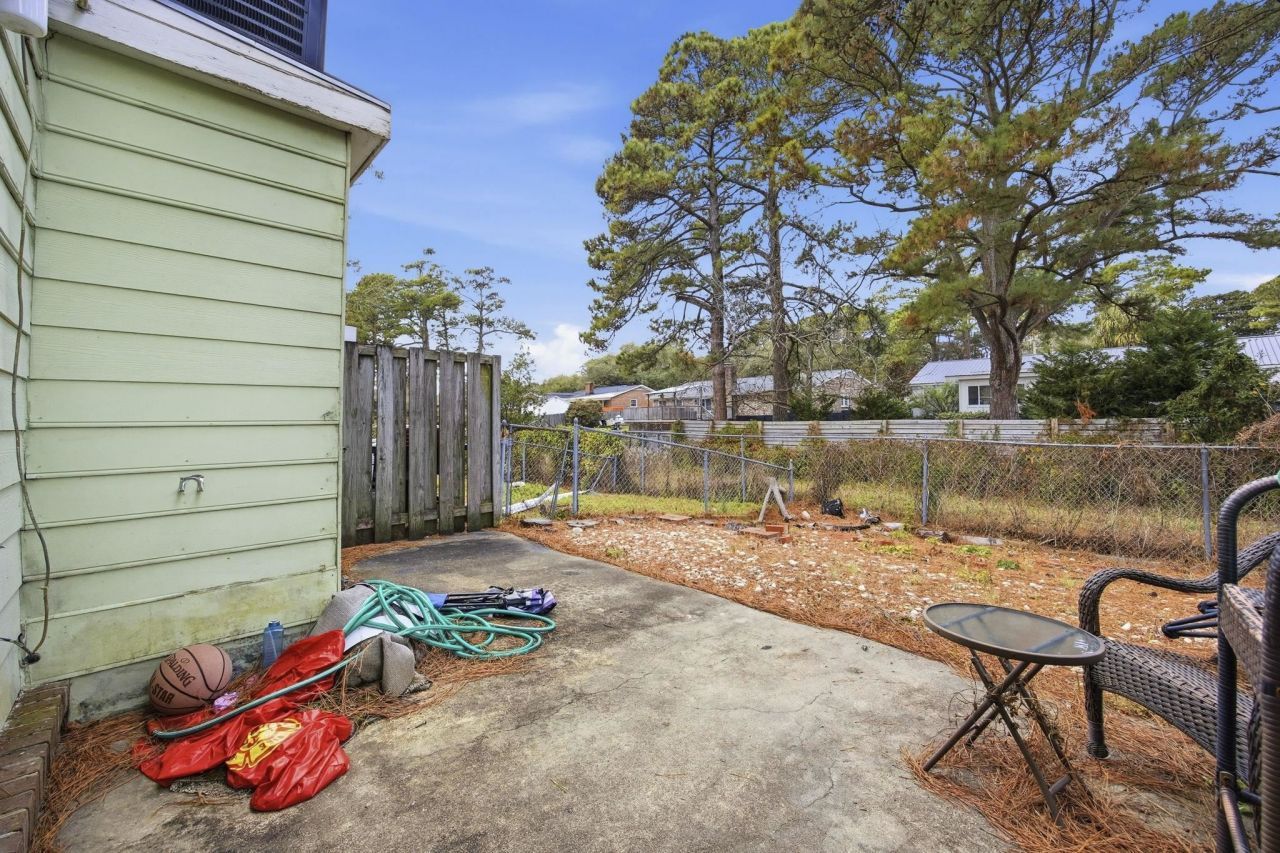 4505 N Kings Hwy. Photo 24