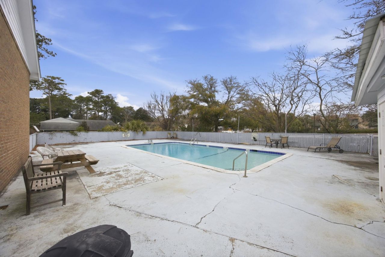 4505 N Kings Hwy. Photo 34