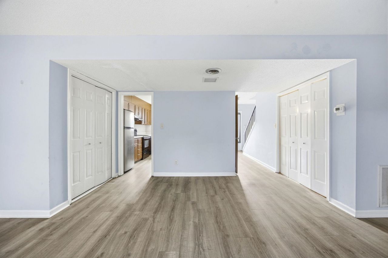 4505 N Kings Hwy. Photo 8