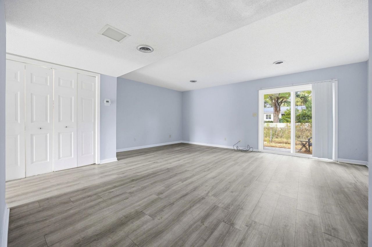 4505 N Kings Hwy. Photo 9