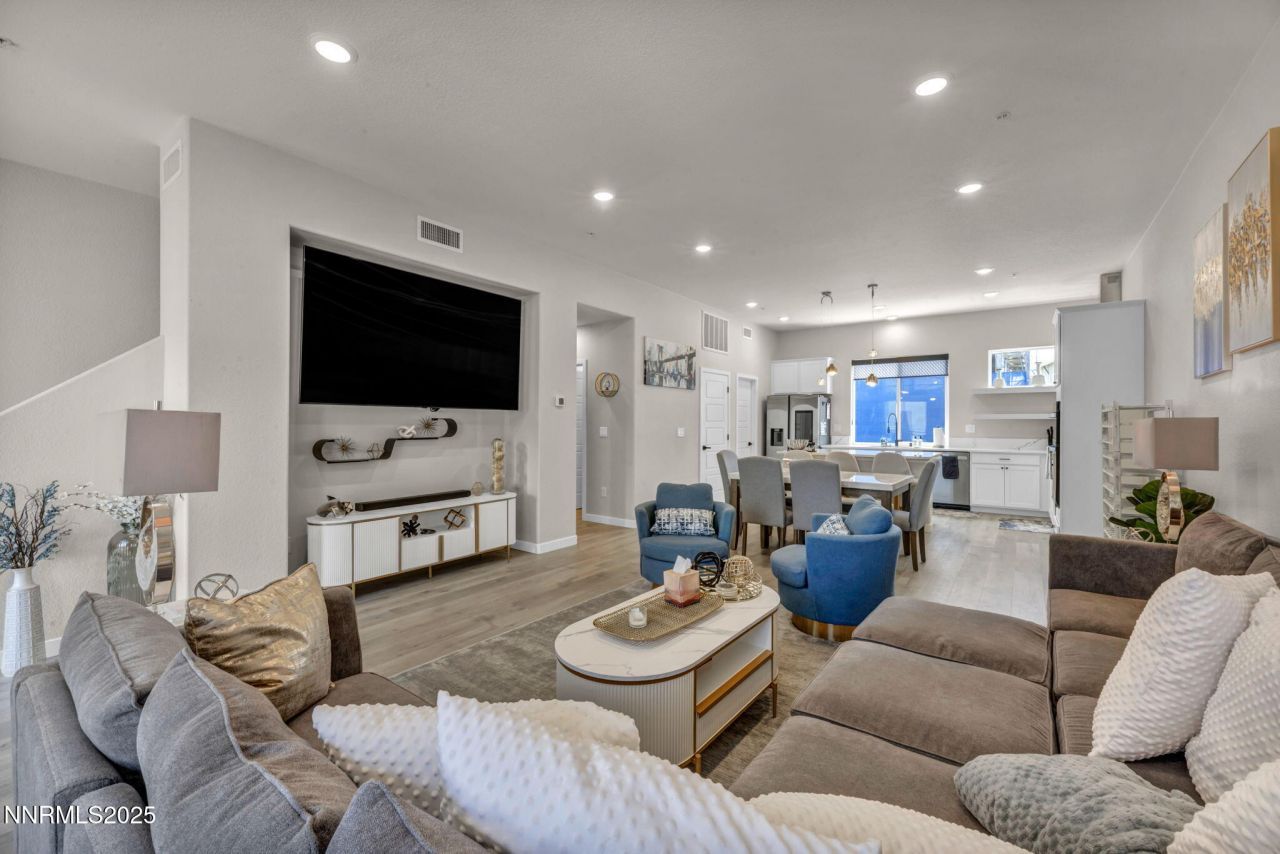 150 Rissone Lane, Reno, NV 89503 Photo