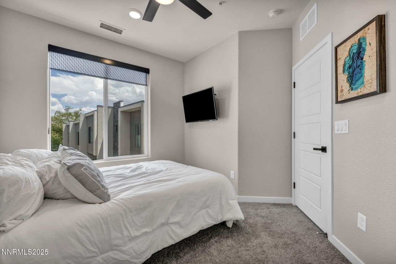 150 Rissone Lane, Reno, NV 89503 Photo