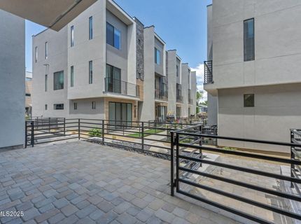 150 Rissone Lane, Reno, NV 89503 Photo