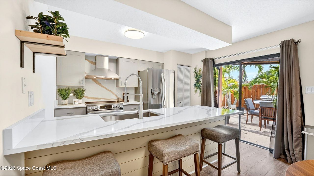 200 S Banana River Boulevard, Unit 2202, Cocoa Beach, FL 32931 Photo