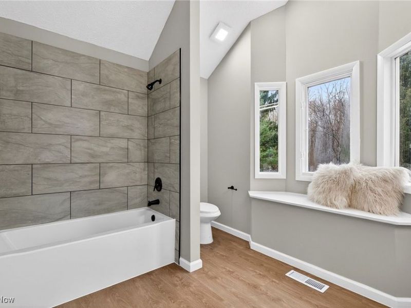 9924 Pebble Beach Cove, Aurora, OH 44202 Photo 19