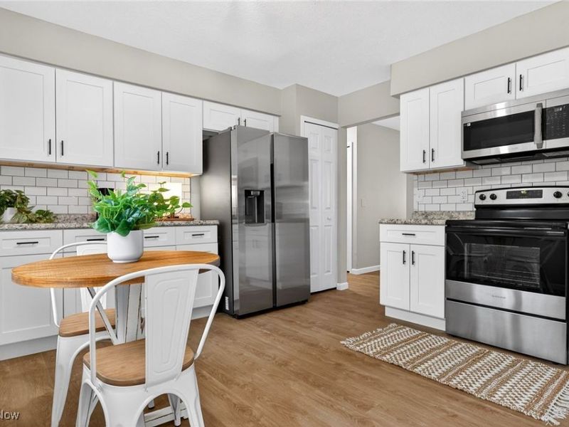 9924 Pebble Beach Cove, Aurora, OH 44202 Photo 3