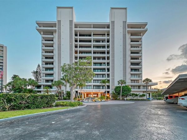 5300 OCEAN BOULEVARD, Unit 202, SARASOTA, FL 34242