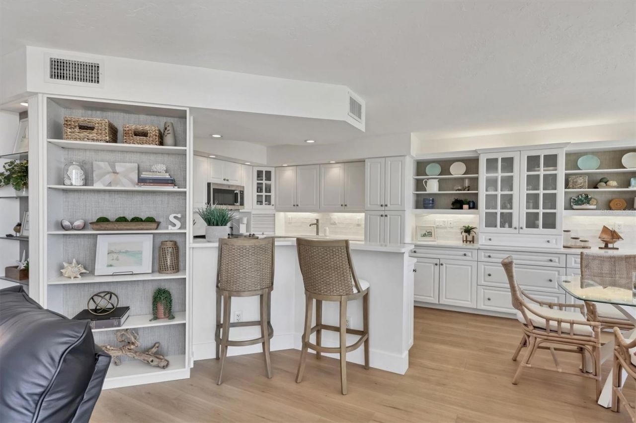 5300 Ocean Boulevard, Unit 202, Sarasota, FL 34242 Photo