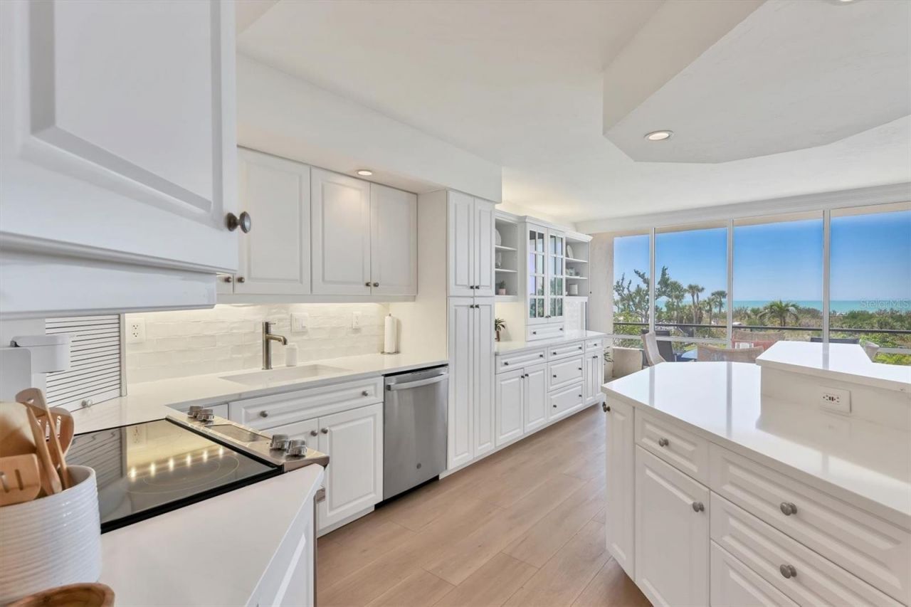 5300 Ocean Boulevard, Unit 202, Sarasota, FL 34242 Photo