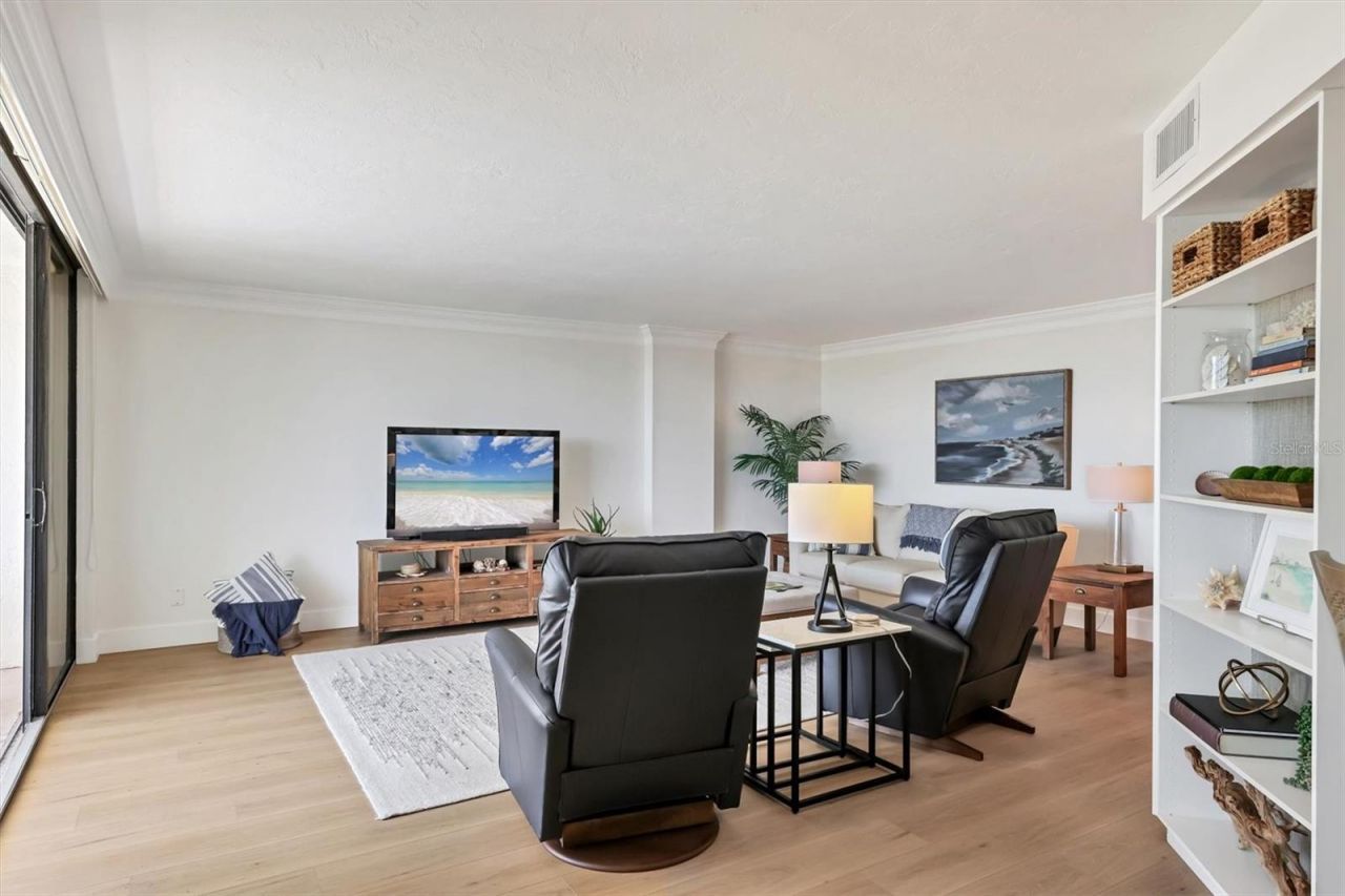 5300 Ocean Boulevard, Unit 202, Sarasota, FL 34242 Photo