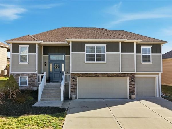 12311 N Wayne Avenue, Kansas City, MO 64165