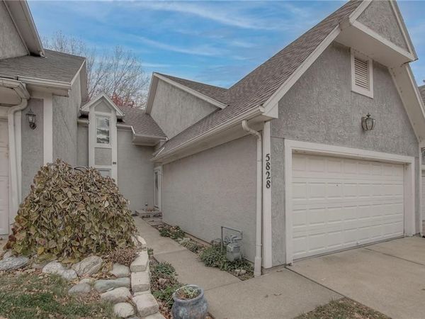 5828 PARK Circle, Shawnee, KS 66216
