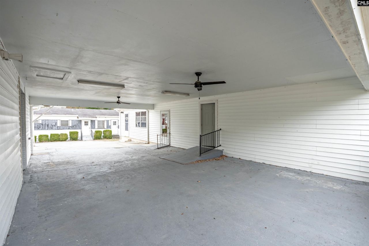 2306 Forrest Street  Photo 5