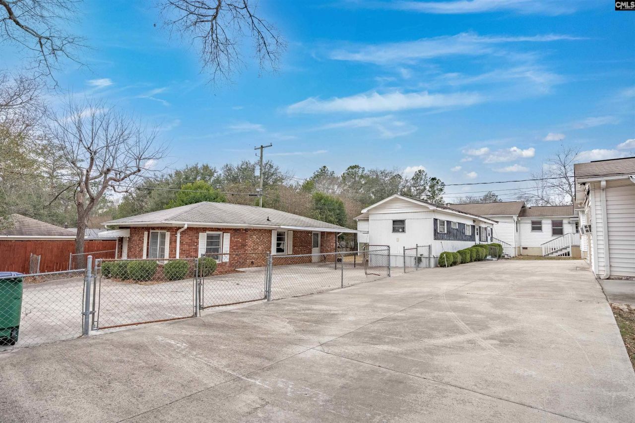 2306 Forrest Street  Photo 7