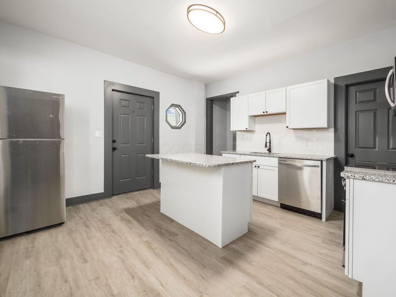 1557 Safford Avenue, Columbus, OH 43223 Photo 12