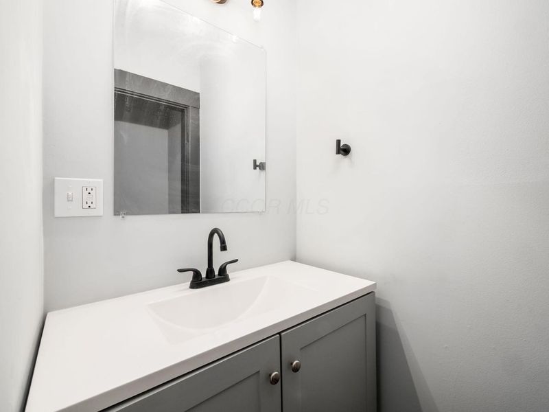 1557 Safford Avenue, Columbus, OH 43223 Photo 22