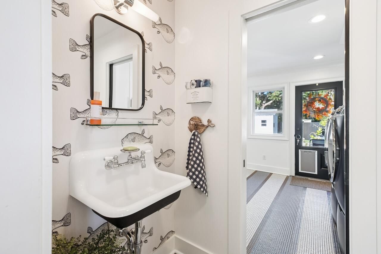 1018 Chambers Lane Photo 23