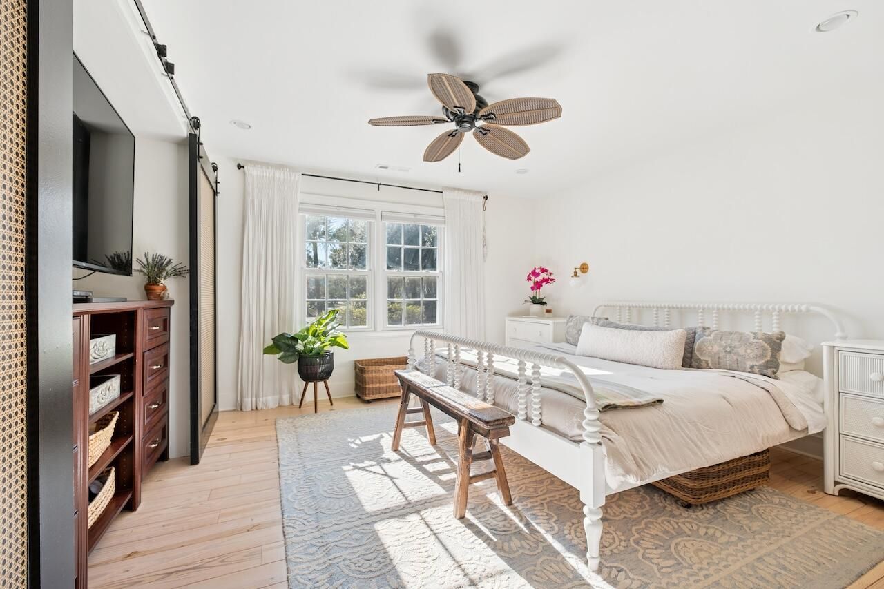 1018 Chambers Lane Photo 33