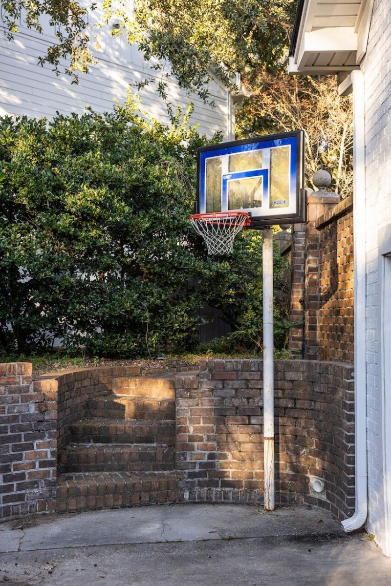 1018 Chambers Lane Photo 73