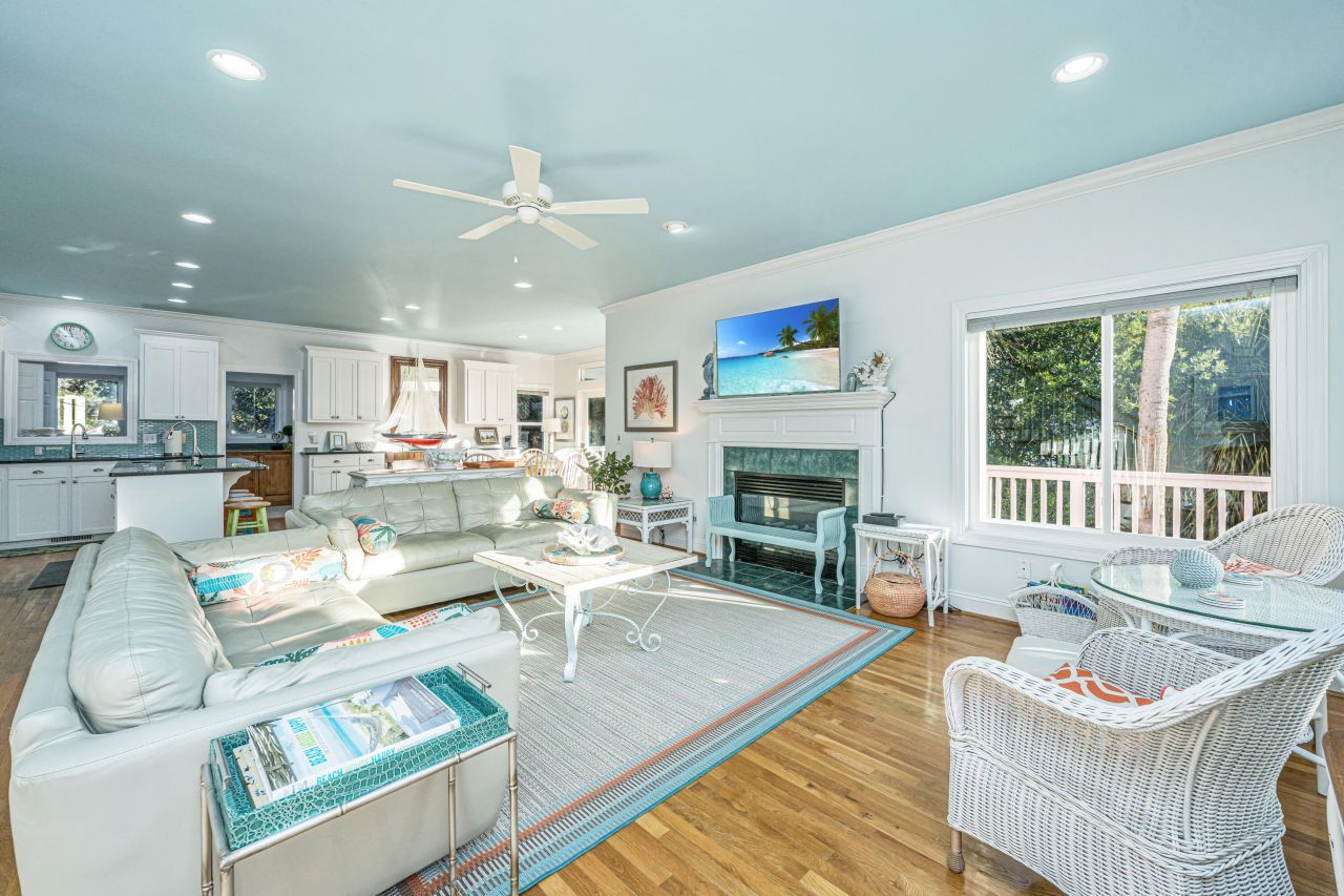 510 E Arctic Avenue Photo 17