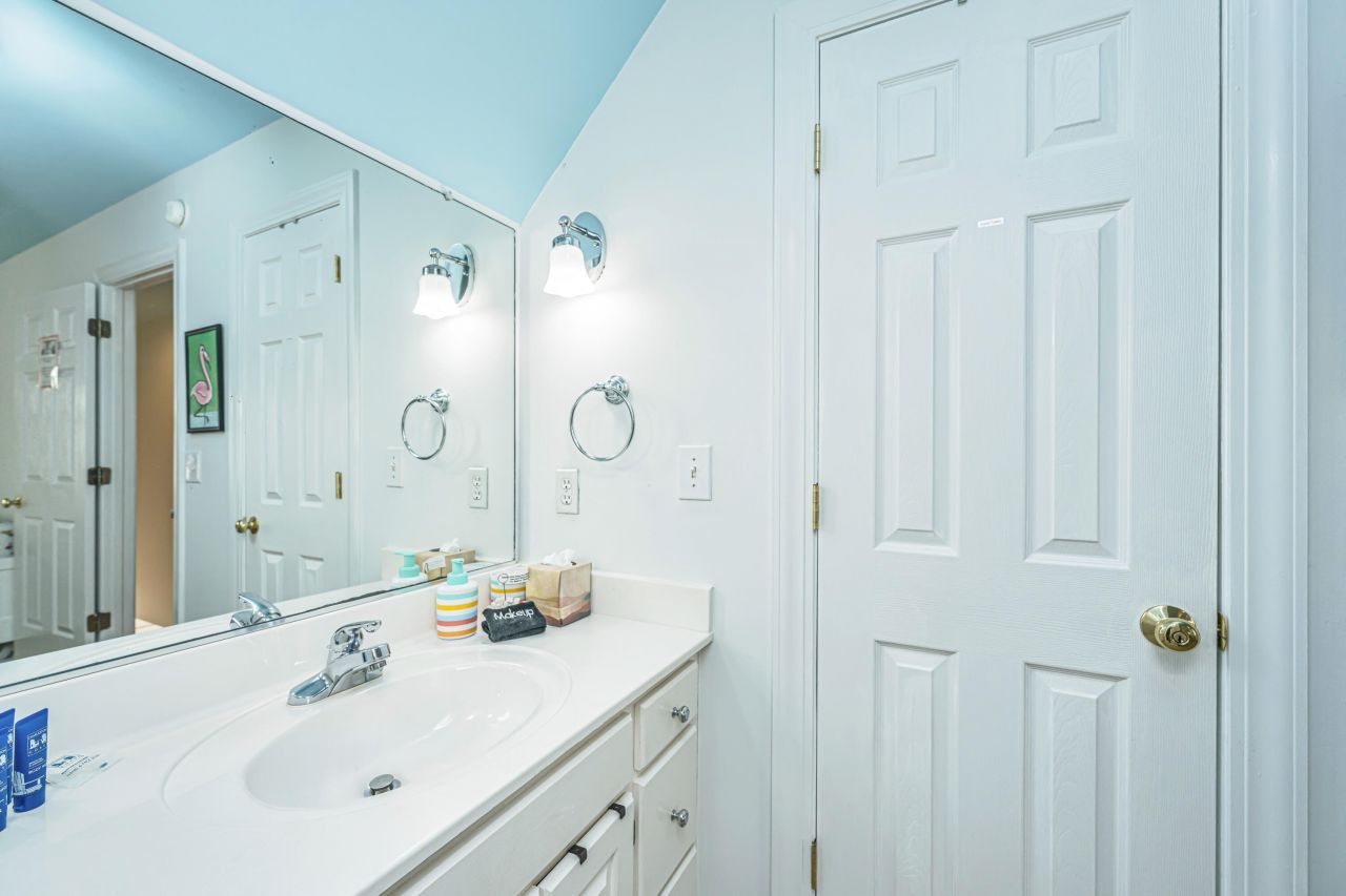 510 E Arctic Avenue Photo 39