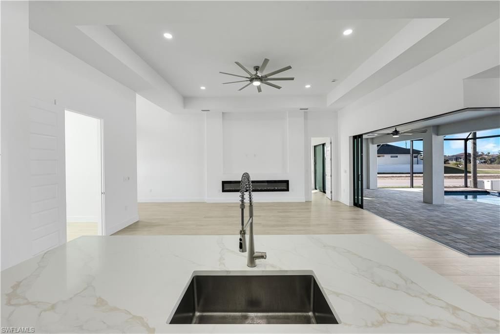 1600 NW 38th Ave, Cape Coral, FL 33993 Photo