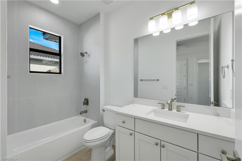 1600 NW 38th Ave, Cape Coral, FL 33993 Photo