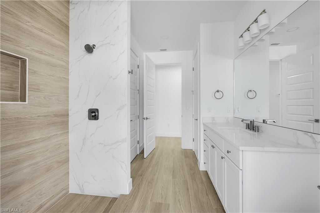 1600 NW 38th Ave, Cape Coral, FL 33993 Photo