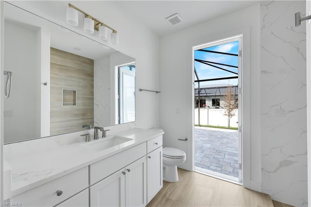 1600 NW 38th Ave, Cape Coral, FL 33993 Photo