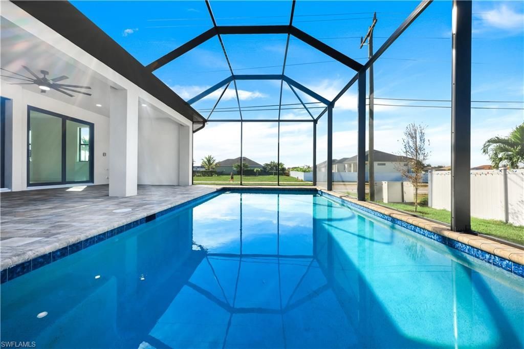 1600 NW 38th Ave, Cape Coral, FL 33993 Photo