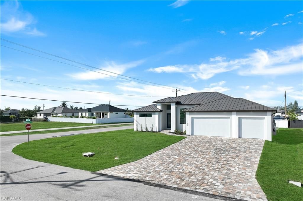 1600 NW 38th Ave, Cape Coral, FL 33993 Photo