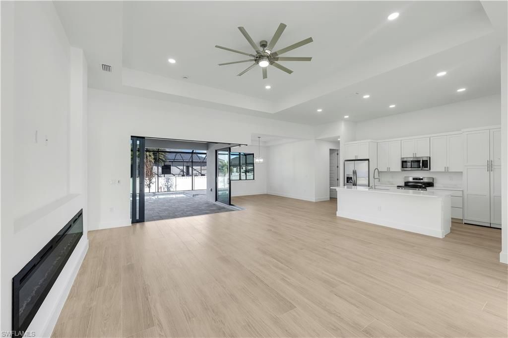 1600 NW 38th Ave, Cape Coral, FL 33993 Photo