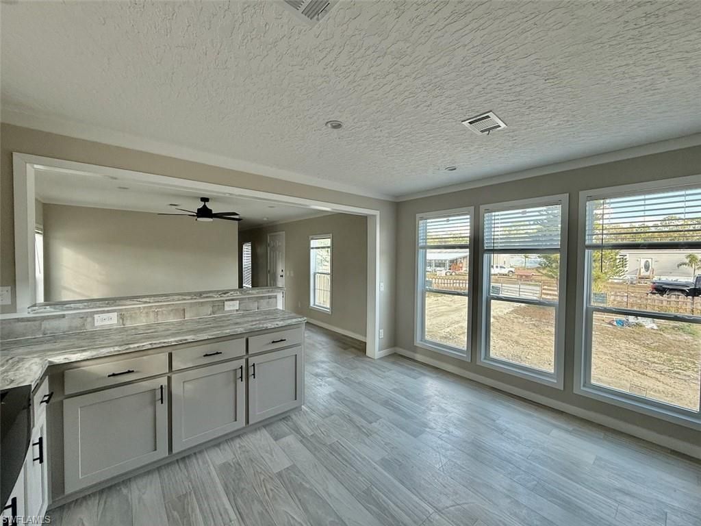 8104 Marx Dr, North Fort Myers, FL 33917 Photo