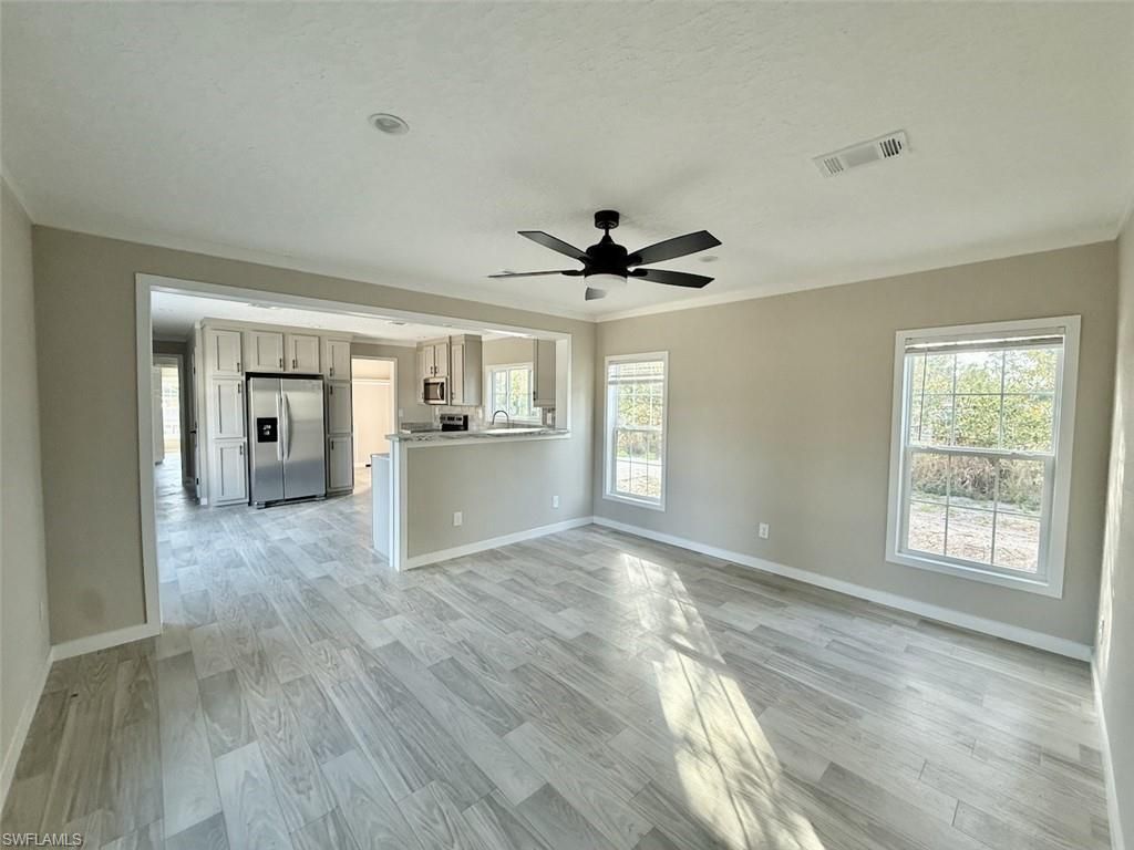 8104 Marx Dr, North Fort Myers, FL 33917 Photo